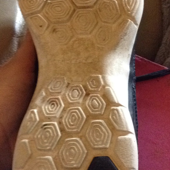 nike training shoes SOLD - Picture 2 of 3